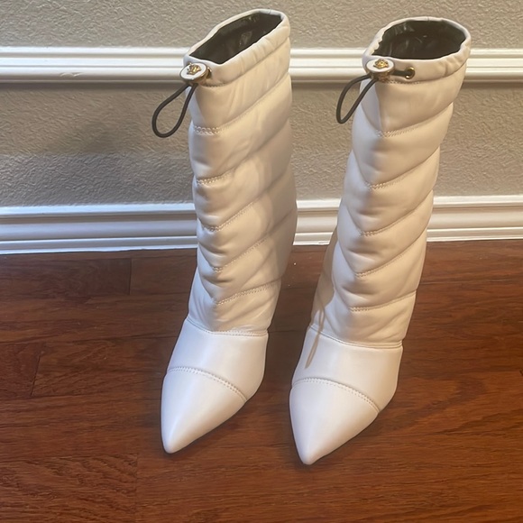 Versace Shoes - Versace Limited Edition Boots 40